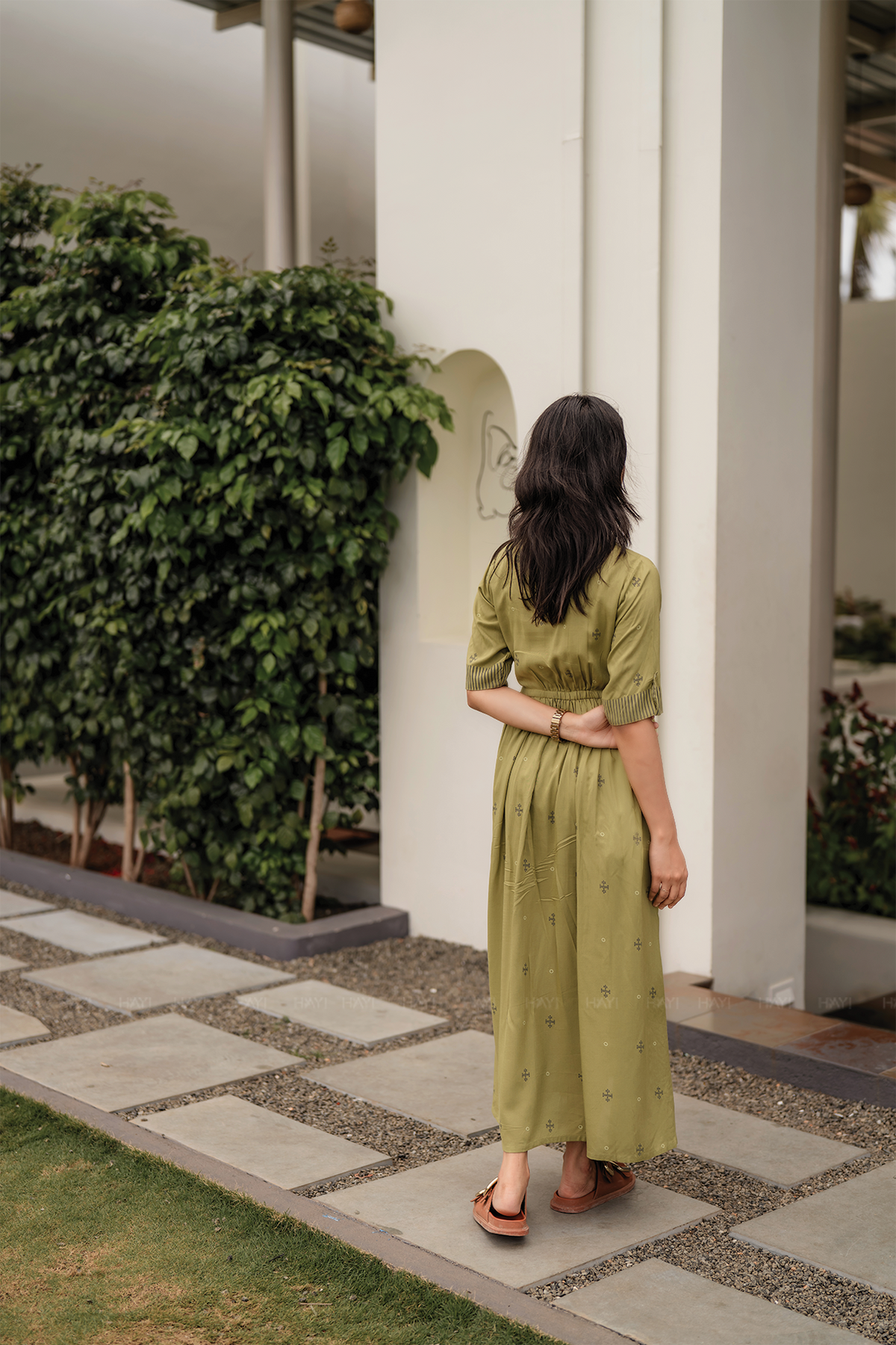 Goldenrod Green Viscose Dress with Shirt Collar & Elbow Sleeves