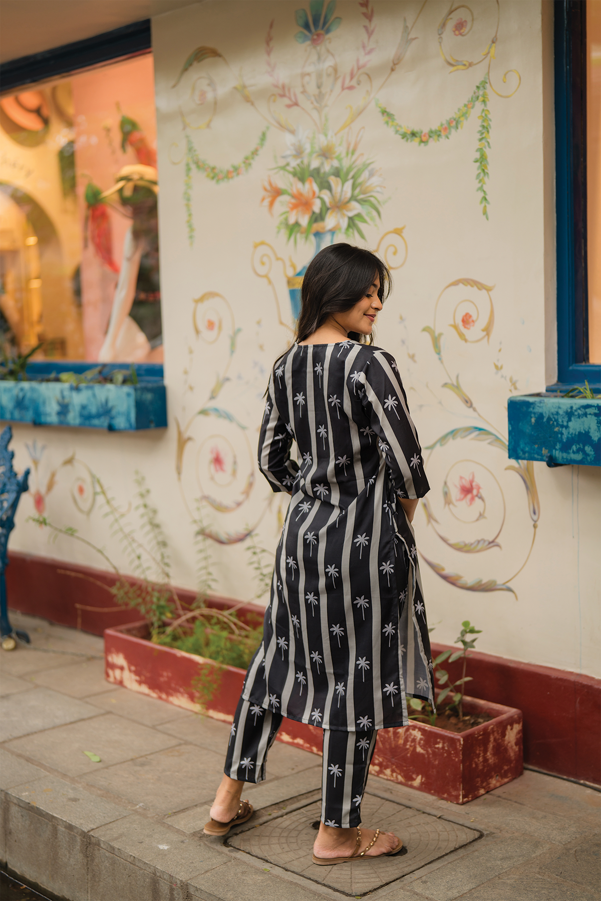 Ashen Black with Palm Serenity printed Linen Blend Co ords