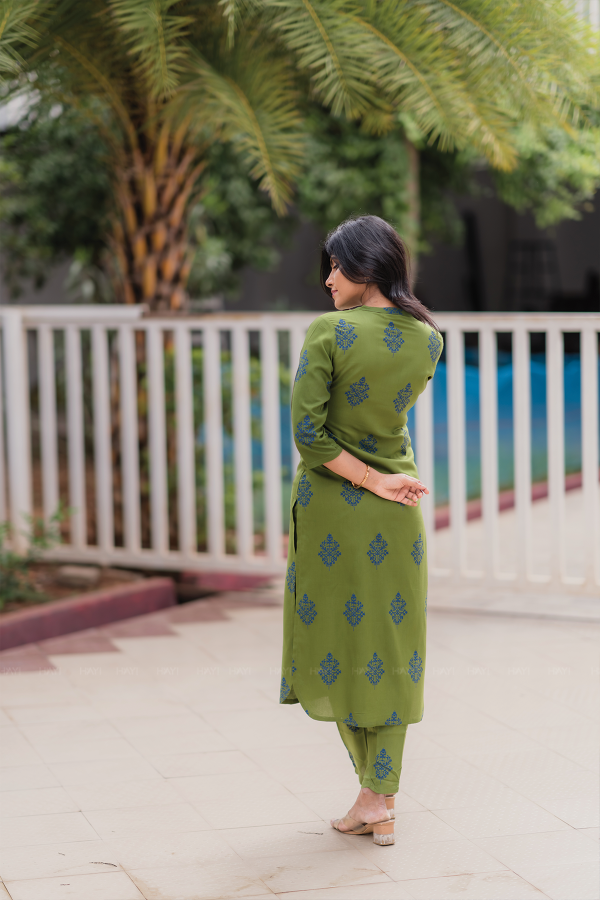 Olive Majesty Viscose Co-ord with Chinese Collar & Half Lacket