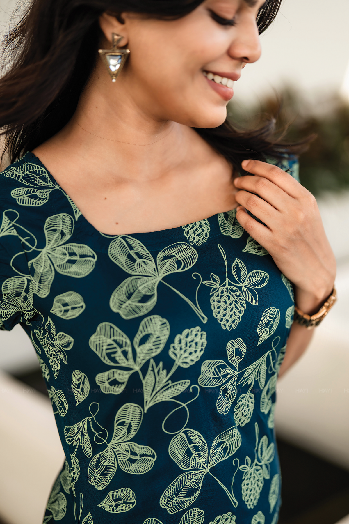 Pinecone Teal Blue Viscose Blend Kurti with Pot Neck & Puff Sleeves