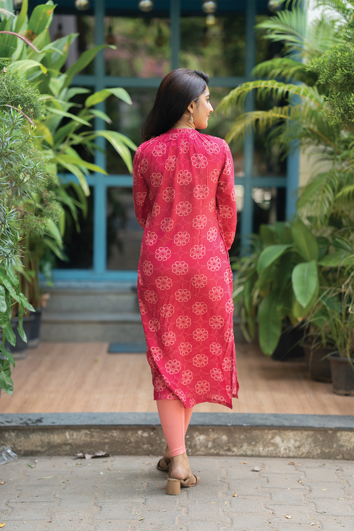 Mystic Berry Majenta Viscose Kurta with Neck Band & light Gathered Sleeves