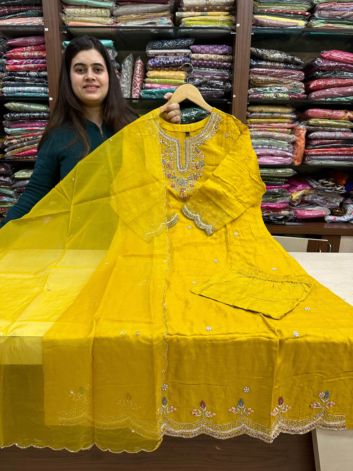 Plus size Dola silk suit