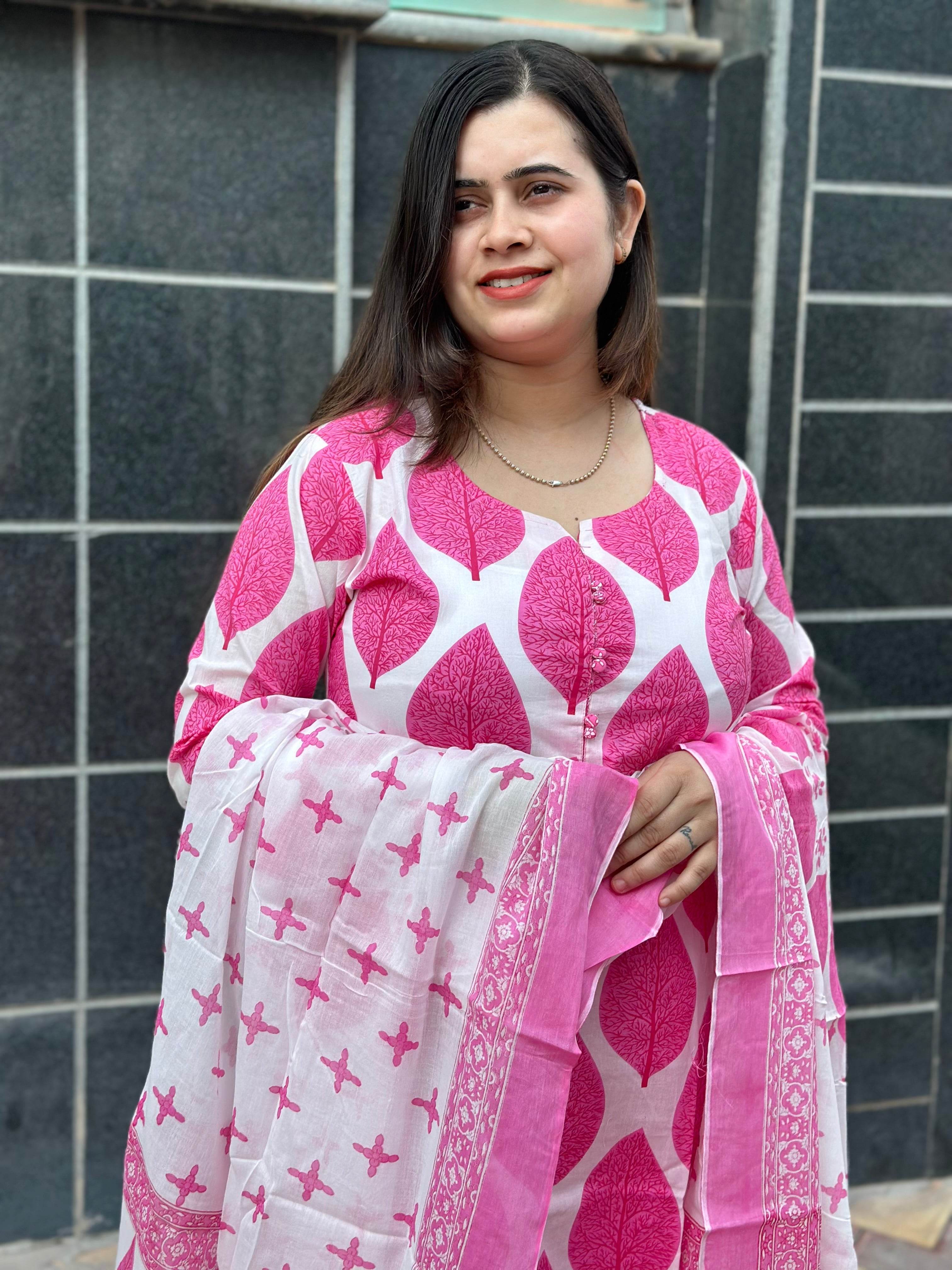 Vijaylaxmi Women’s Cotton straight kurta with Pant & Dupatta