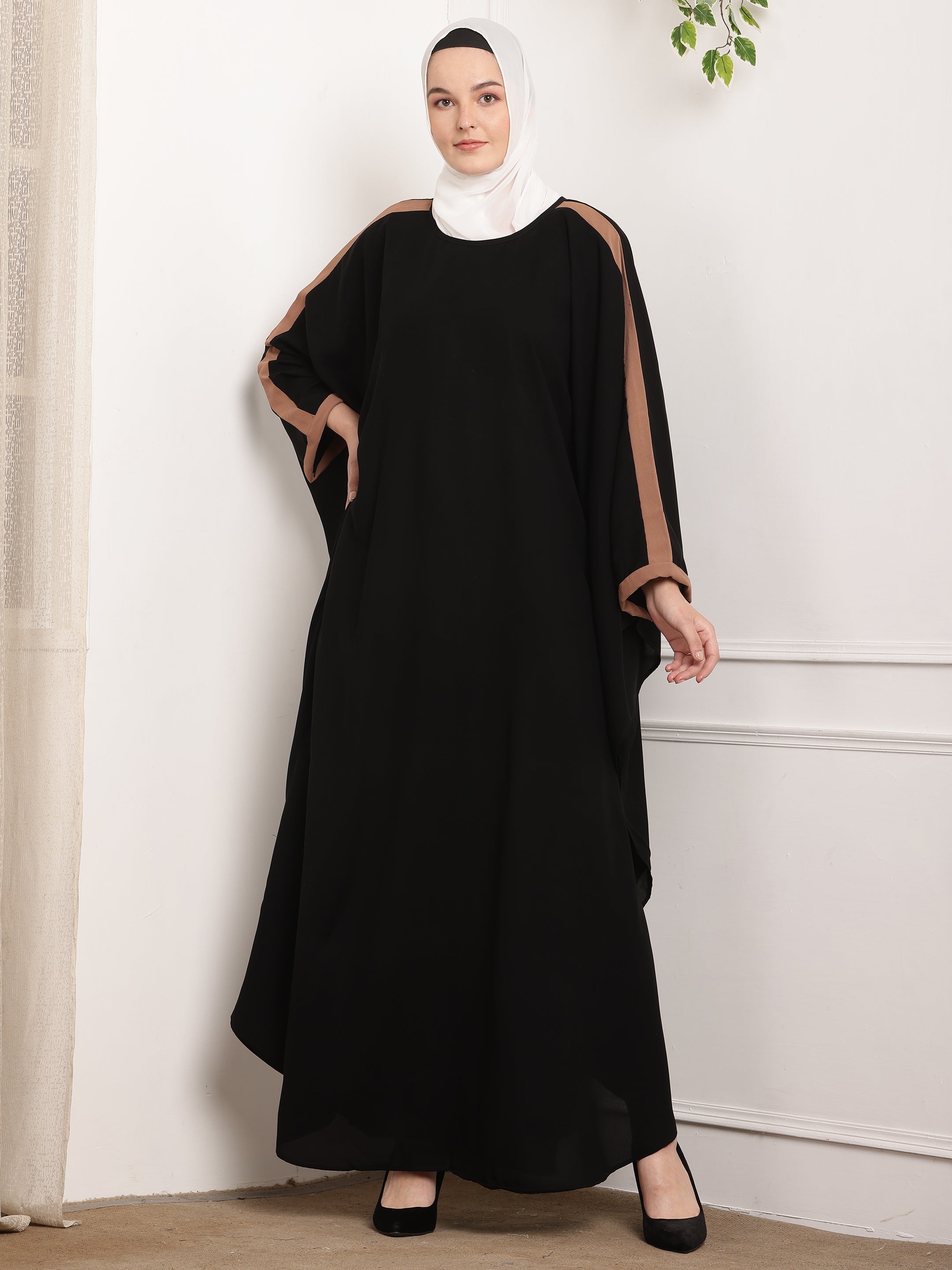 Luxe Black Cape Abaya with Tan Accent
