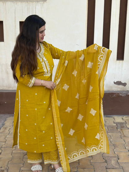 Cotton Flex kurta set with pants & dupatta