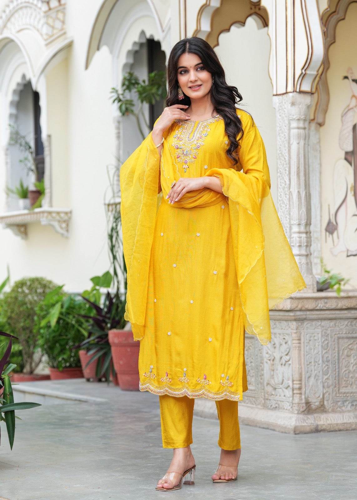 Plus size Dola silk suit