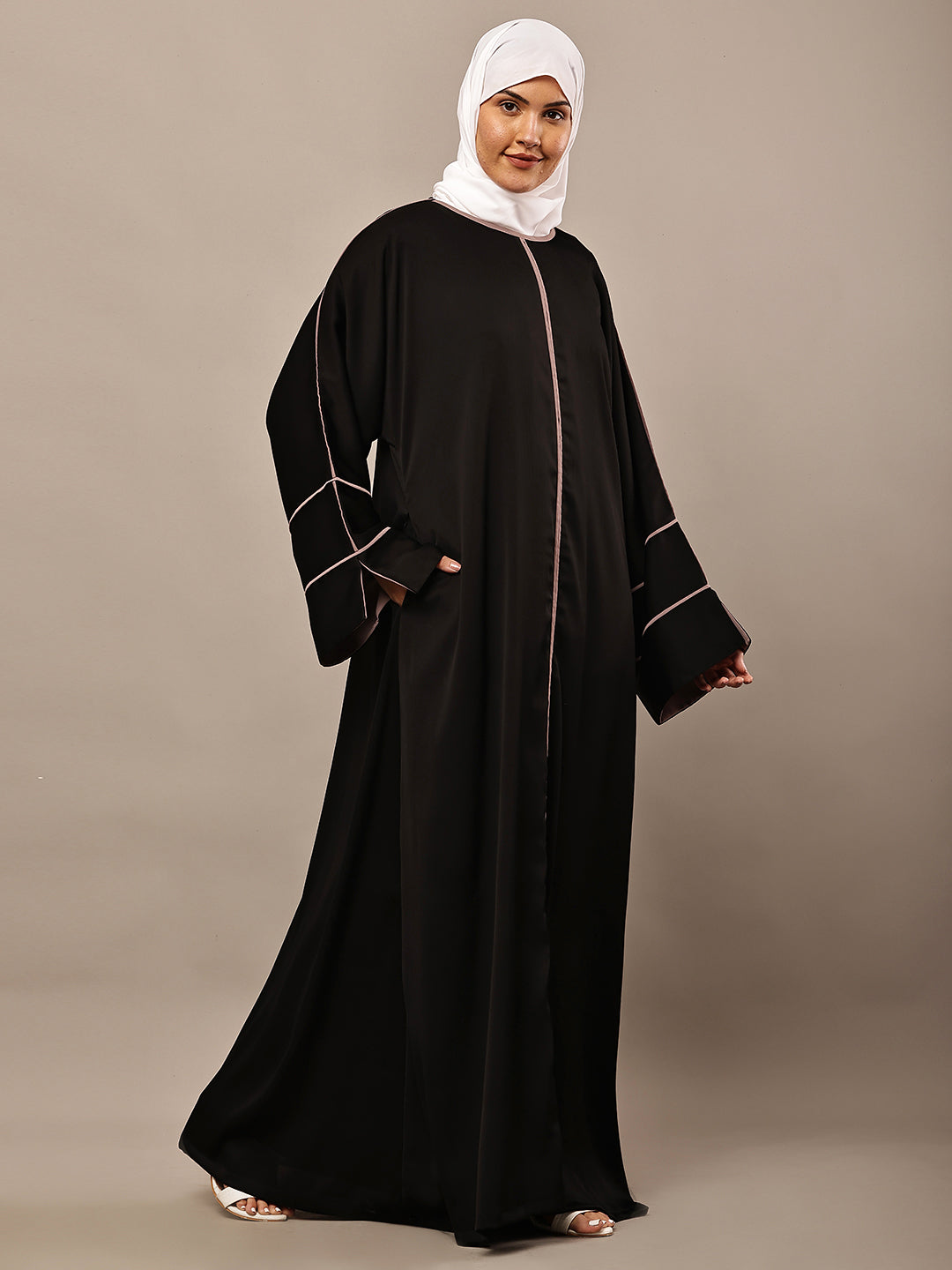 Noor Luxe Contrast Abaya