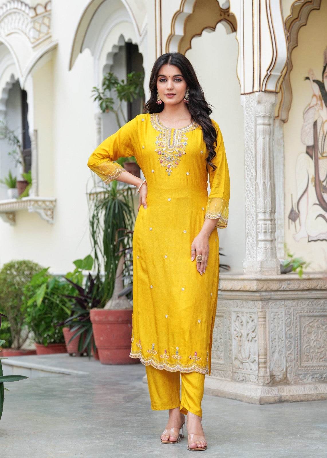 Plus size Dola silk suit