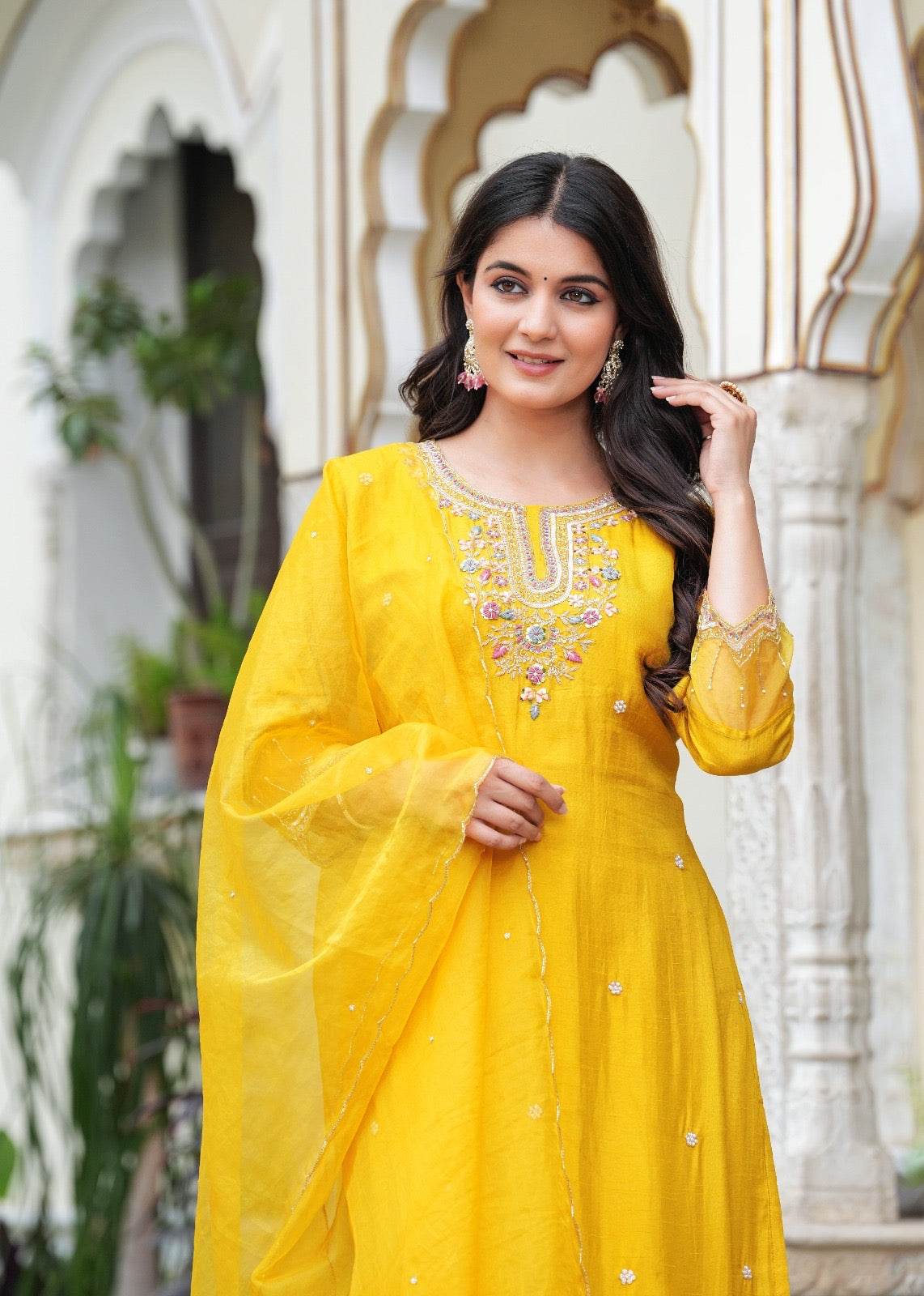 Plus size Dola silk suit
