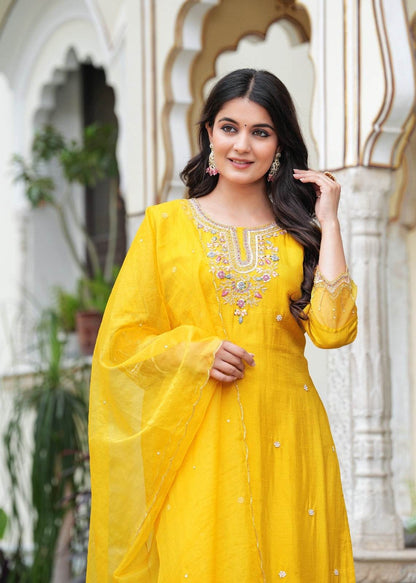Plus size Dola silk suit