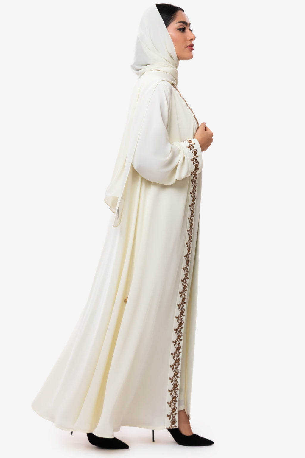 Almasa Abaya