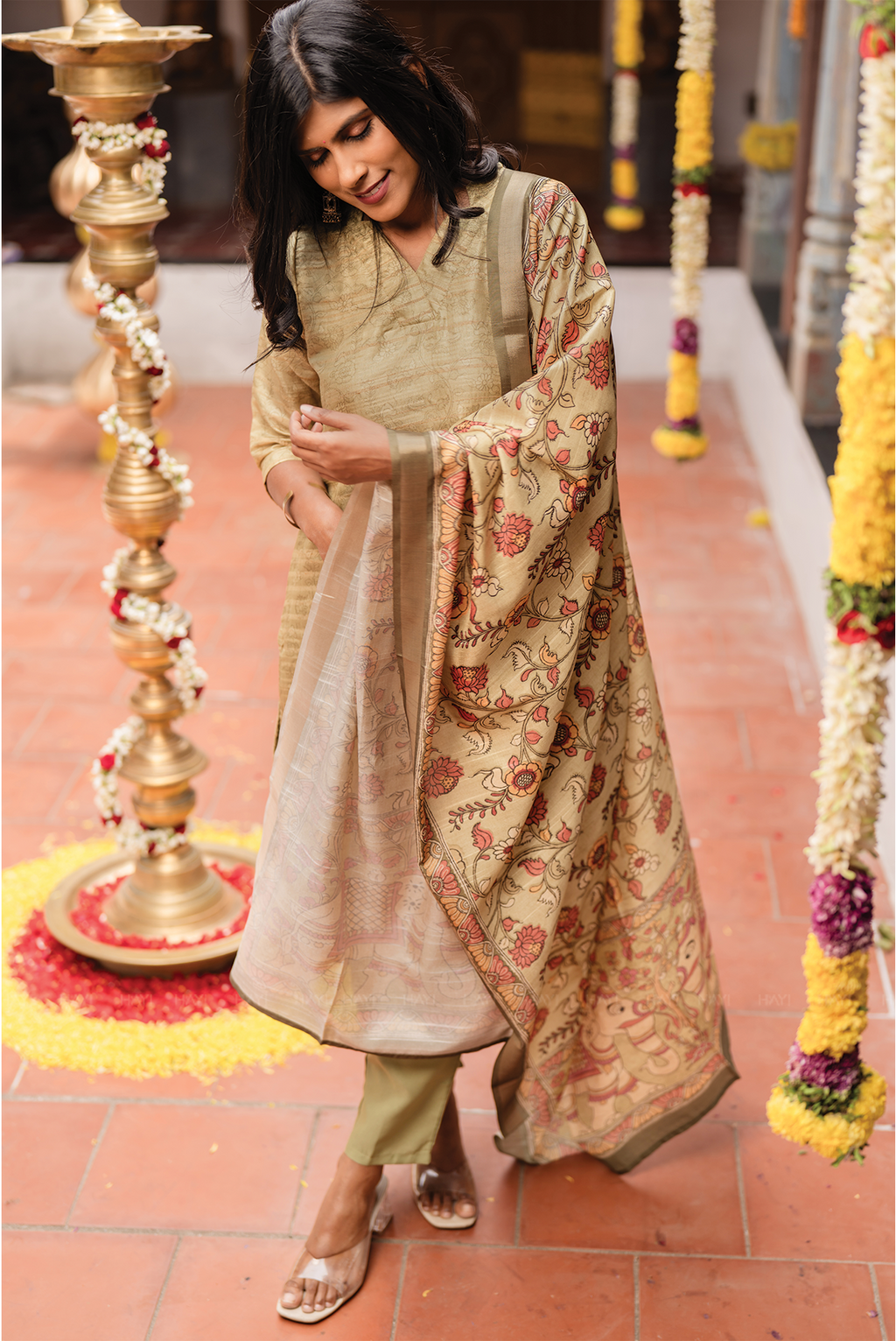 Tanira Green 3-Piece Tussar Silk Blend Floral Printed Kurta with Pant & Dupatta
