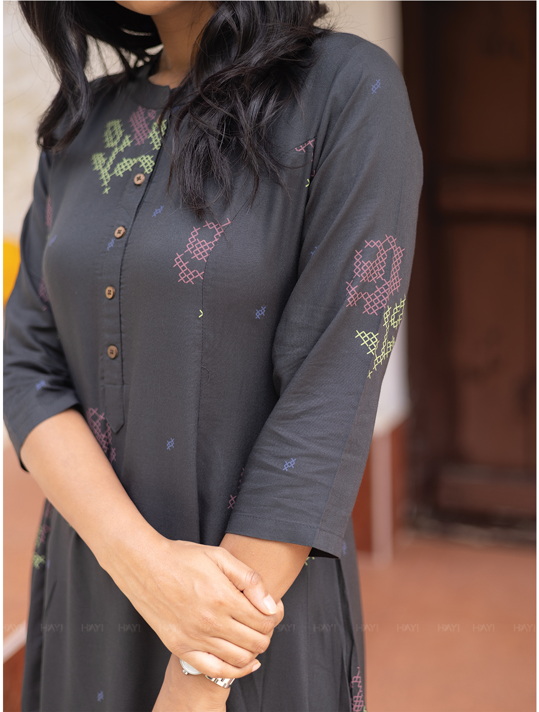 Elarose Dark Gray A-line Viscose Kurta with Chinese Collar neck & 3/4th Sleeves