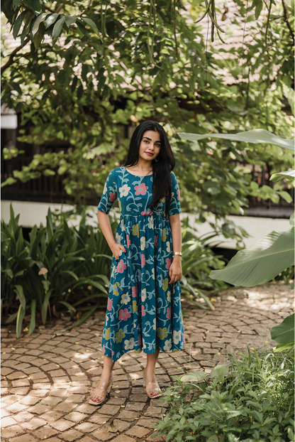 Tassel Chic Blue Cotton Dress with U-Neckline & Double Tassel Rope