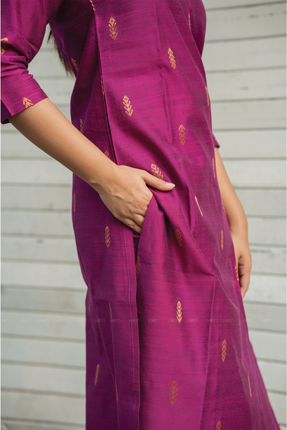 Madhura Deep Pink Viscose Jacquard Weave Co-ord with V-Neck & 3/4th Sleeves