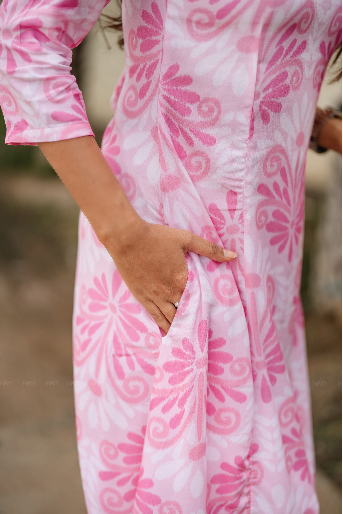 Blush Pink Textured Viscose A-Line Kurta with Boat Neck & 3/4th Sleeves