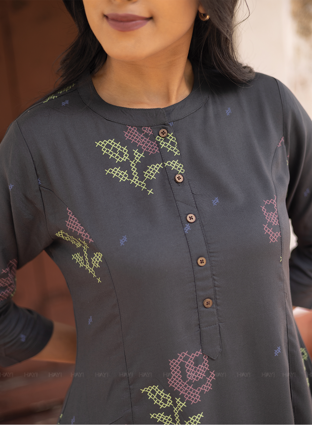 Elarose Dark Gray A-line Viscose Kurta with Chinese Collar neck & 3/4th Sleeves