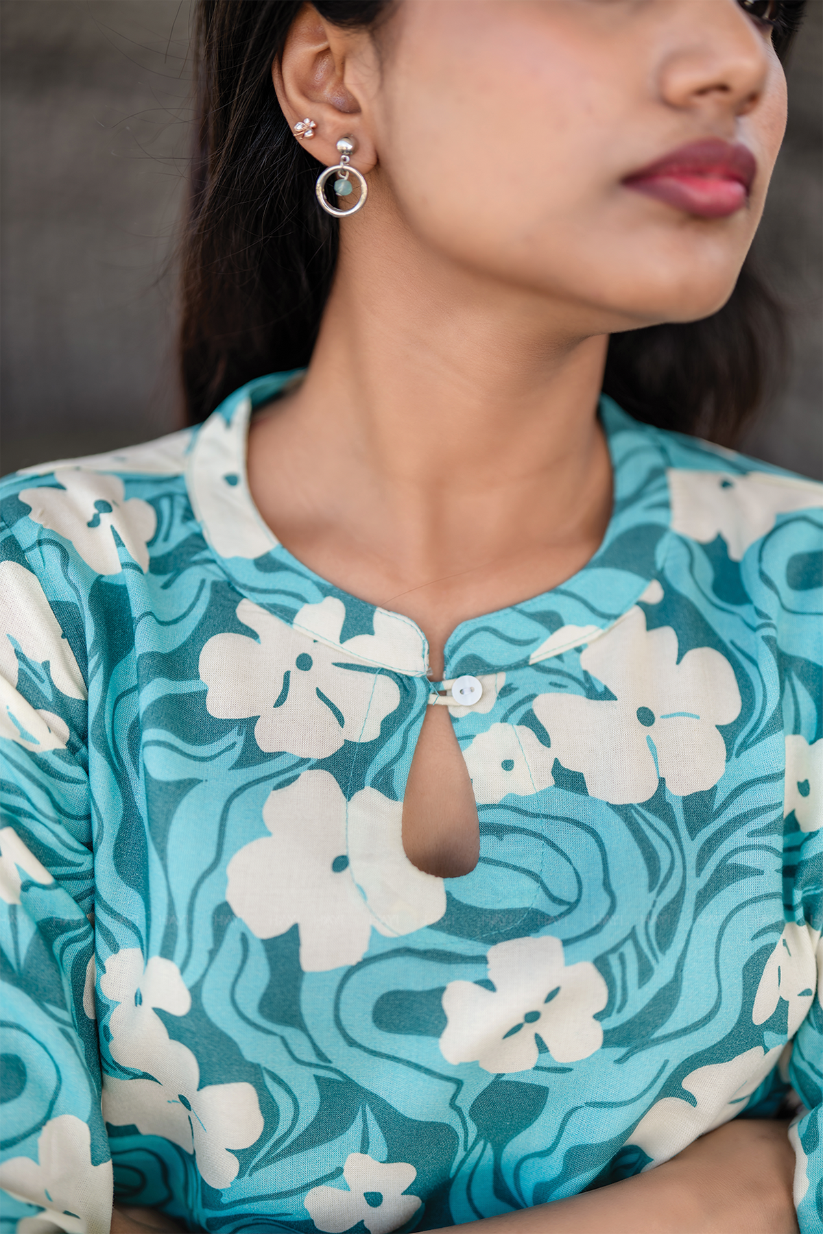 Blue Current Viscose Kurti with Closed Neck & 3/4th Sleeves