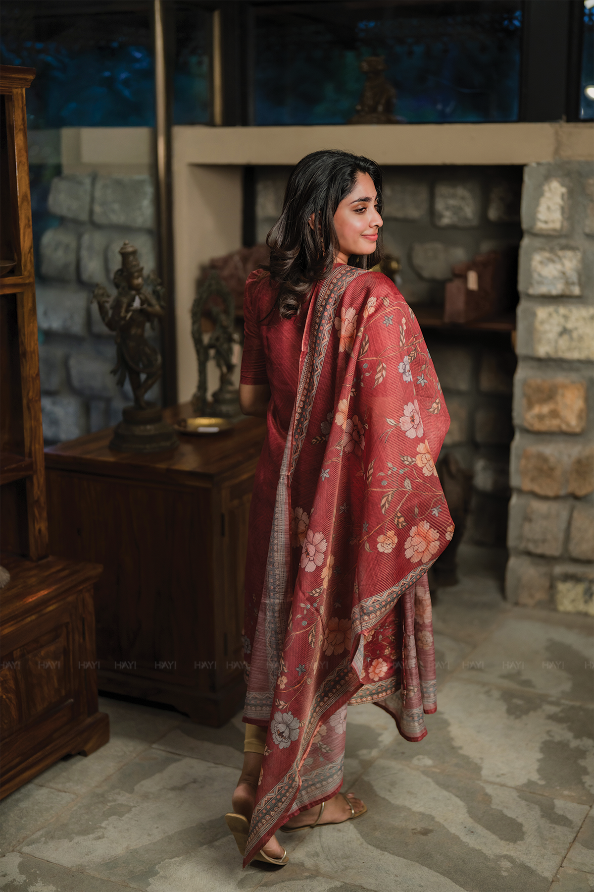 Tapestry Red printed 2 Piece Muslin Shimmer Kurta with Dupatta