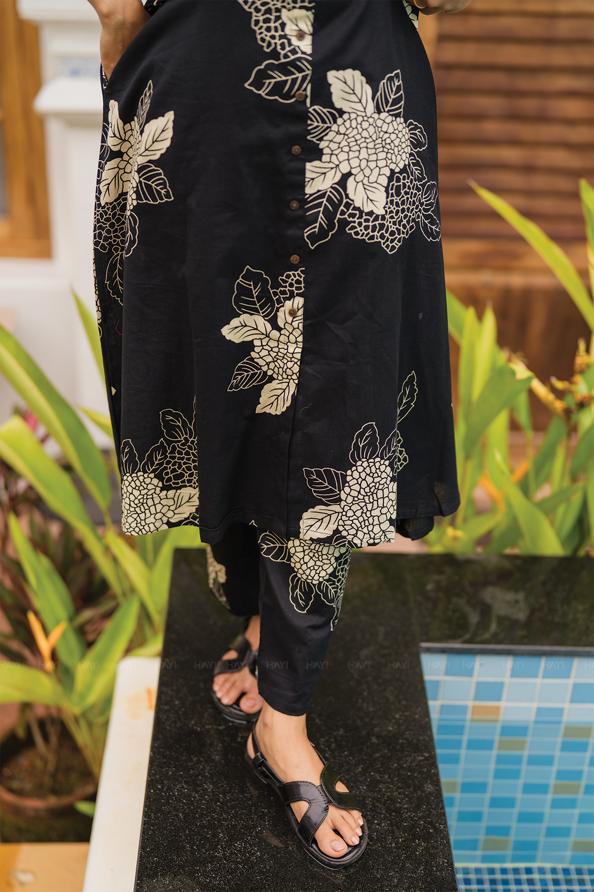 Golden Dusk Black Cotton Linen Co-ord with Chinese Collar & 3/4th Sleeves