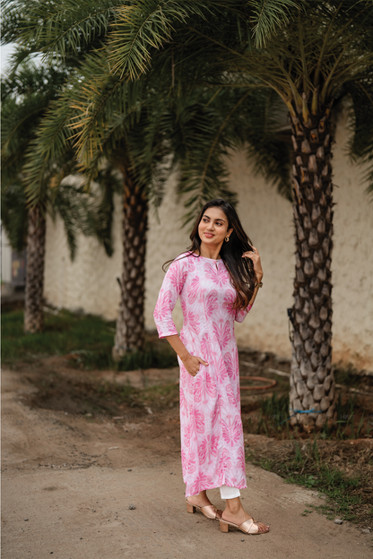 Blush Pink Textured Viscose A-Line Kurta with Boat Neck & 3/4th Sleeves
