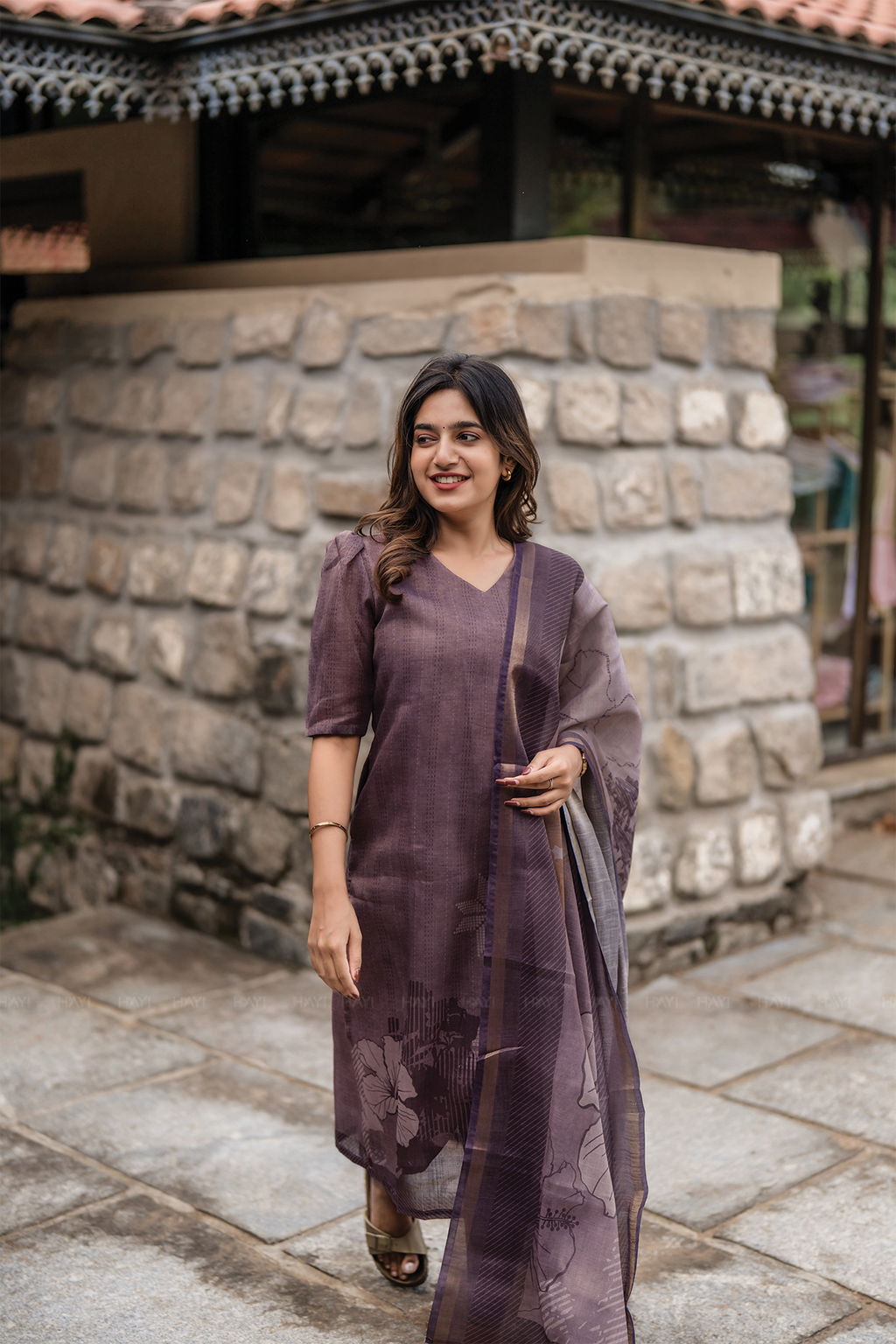 Nritya Lavender printed 2 Piece Linen Shimmer Kurta with Dupatta