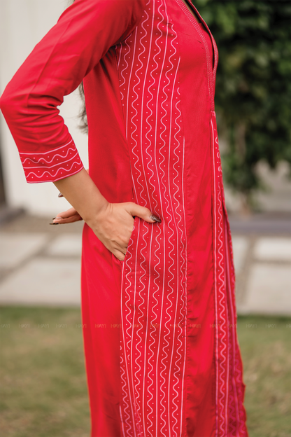 Red Muse Viscose A-line Dress with V-Neck & 3/4th Sleeves