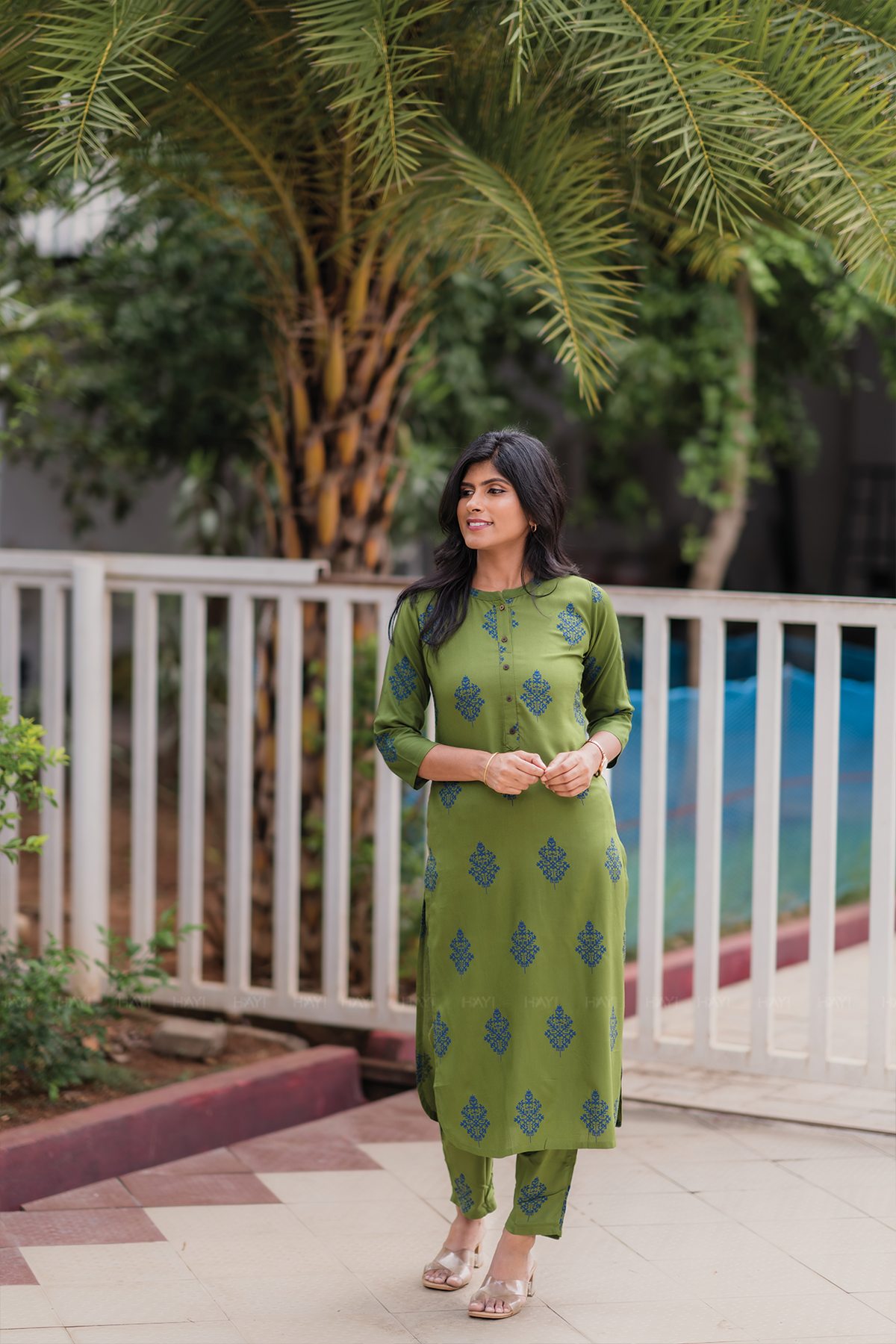 Olive Majesty Viscose Co-ord with Chinese Collar & Half Lacket