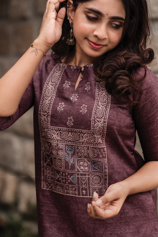 Tanira Brown printed 2 Piece Khata Silk Kurta with Dupatta