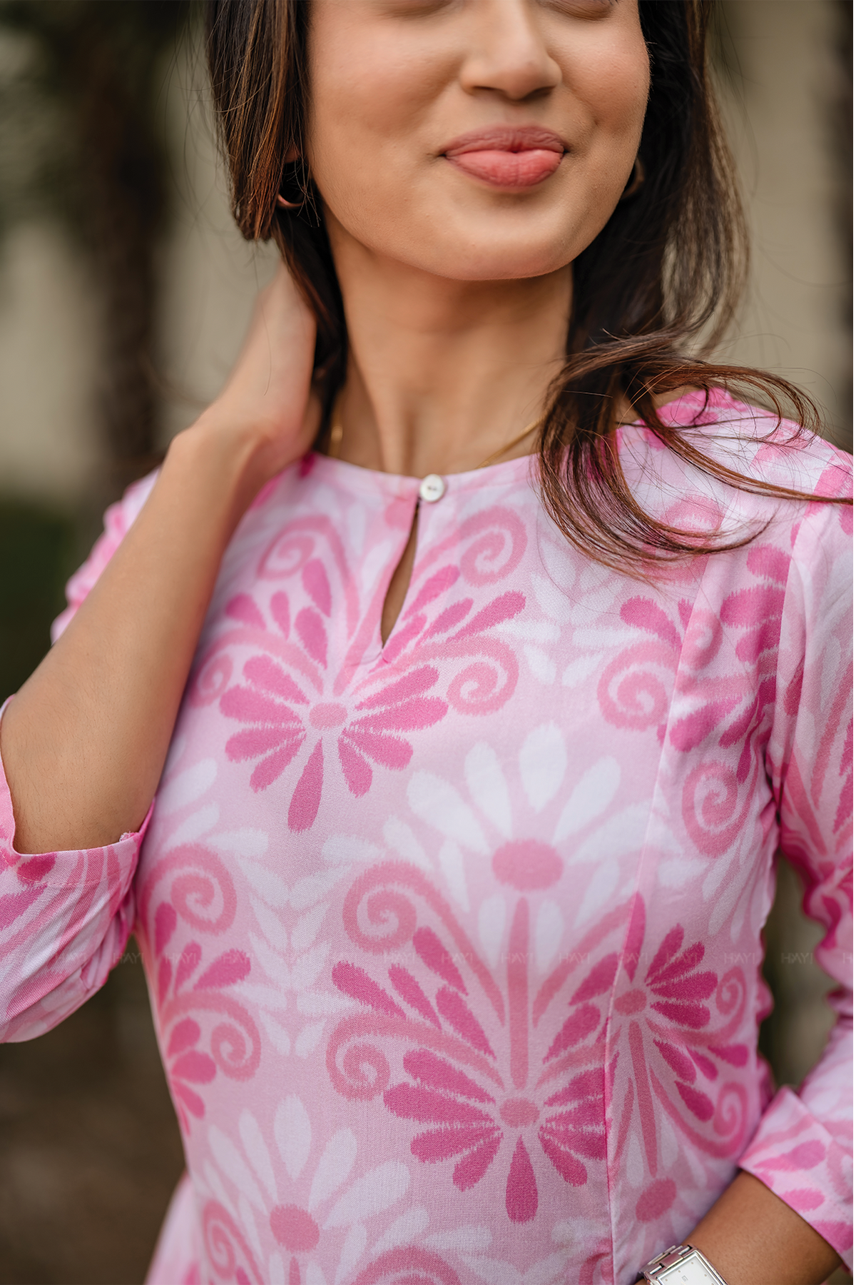 Blush Pink Textured Viscose A-Line Kurta with Boat Neck & 3/4th Sleeves