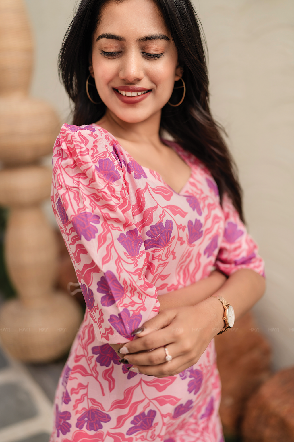 Pink Paradise Viscose kurti with Sweetheart Neck & Leg-O-Mutton Sleeves
