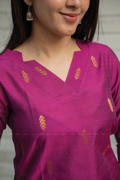 Madhura Deep Pink Viscose Jacquard Weave Co-ord with V-Neck & 3/4th Sleeves