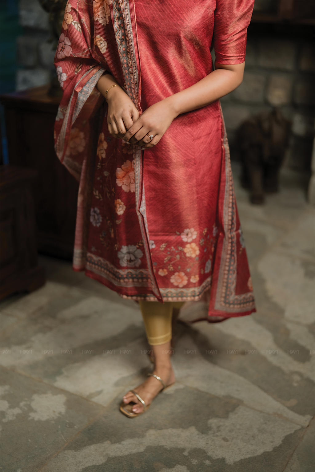 Tapestry Red printed 2 Piece Muslin Shimmer Kurta with Dupatta
