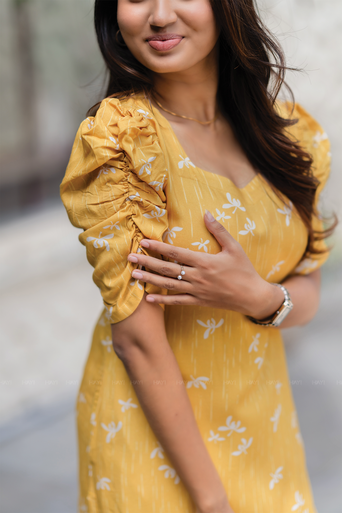 Lemon Pop Yellow Viscose Kurti with Sweetheart Neck & Ruched Sleeves