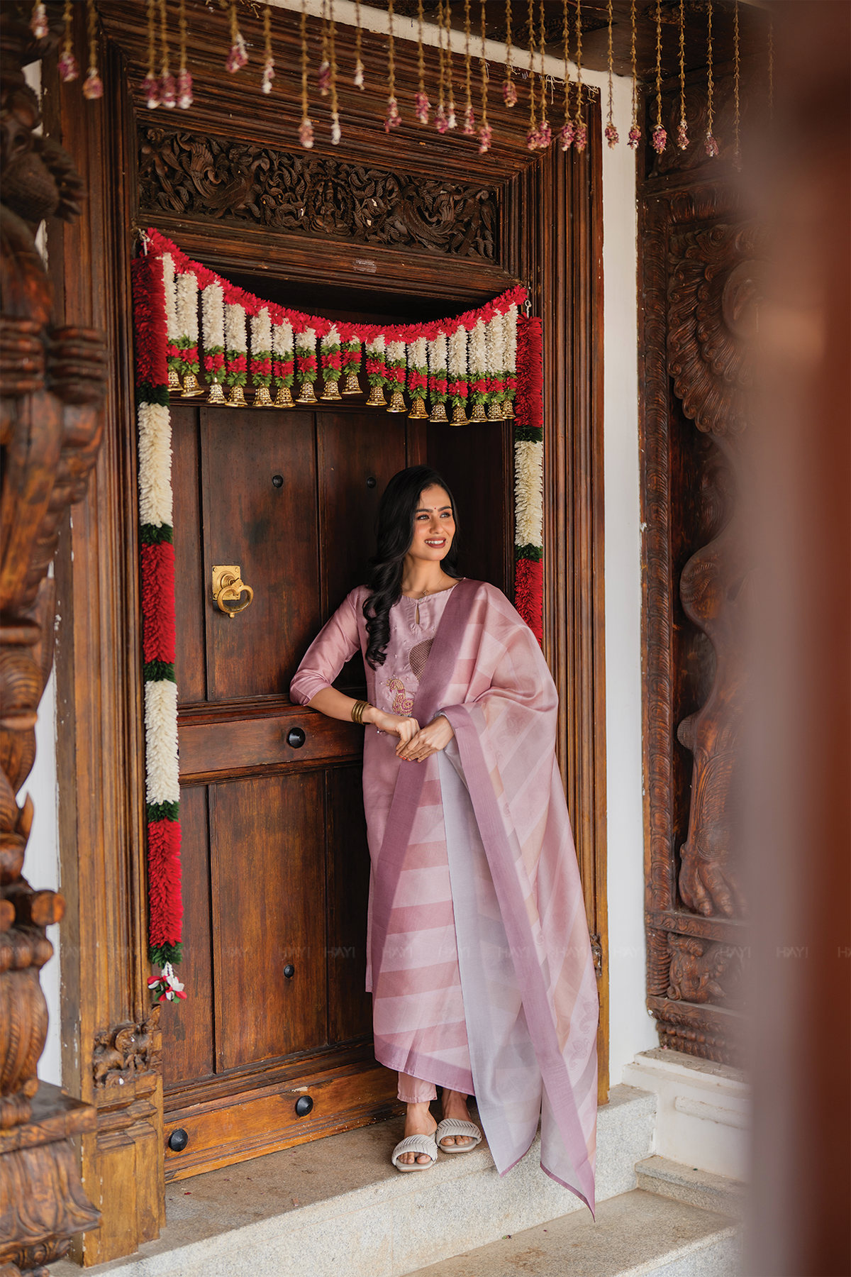 Thogai Dusky Pink 3 Piece Silk Blend Embroidery Kurta with Pant & Dupatta