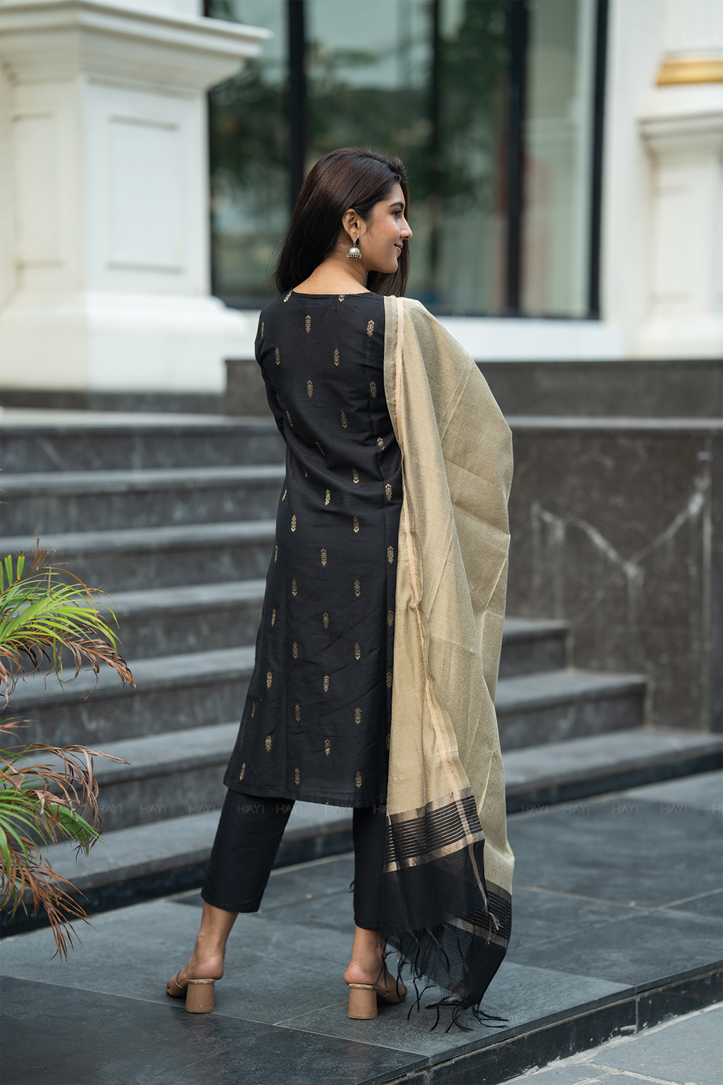 Twilight Weft Black 3 Piece Viscose Jacquard Weave Kurta with Pant & Dupatta