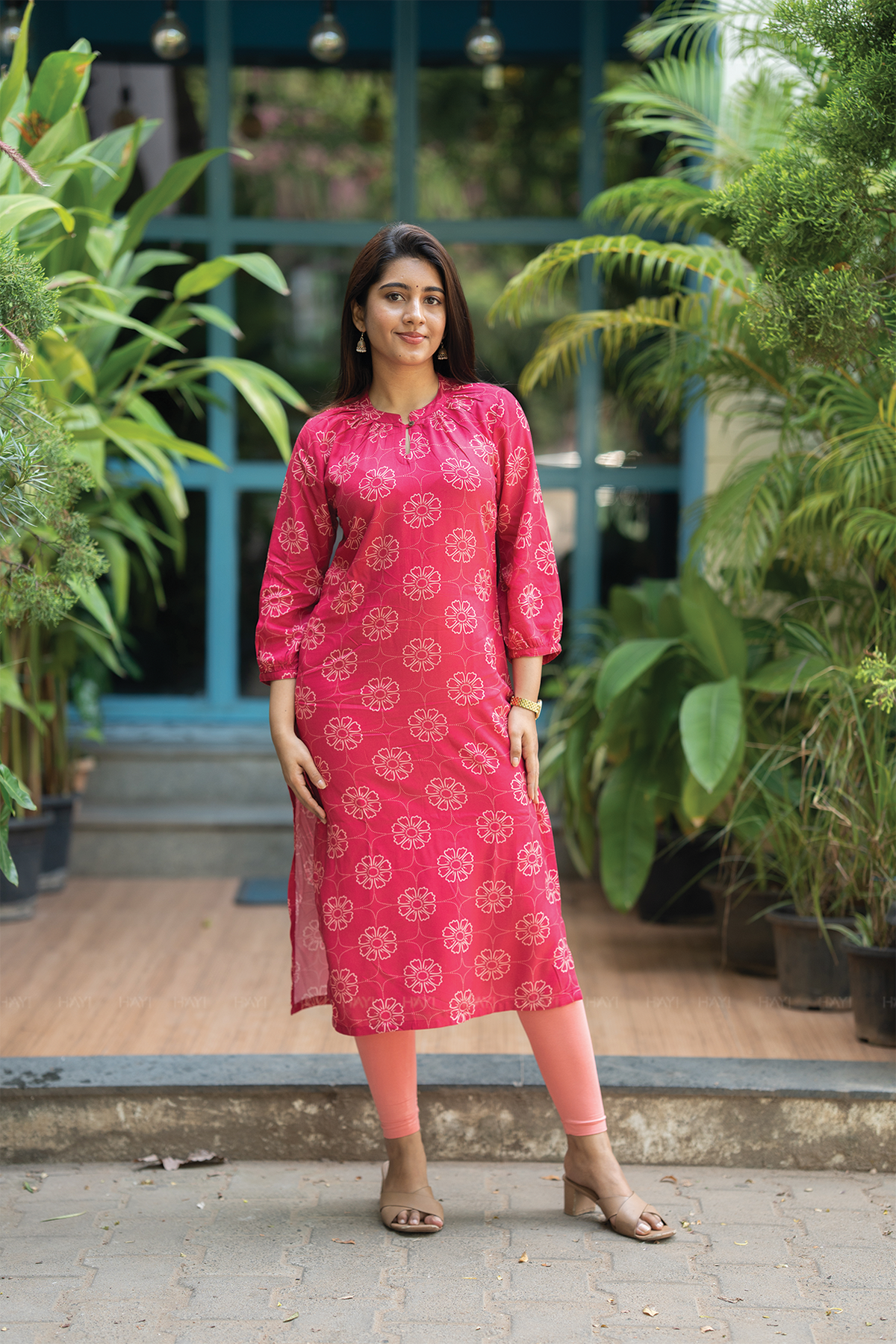 Mystic Berry Majenta Viscose Kurta with Neck Band & light Gathered Sleeves
