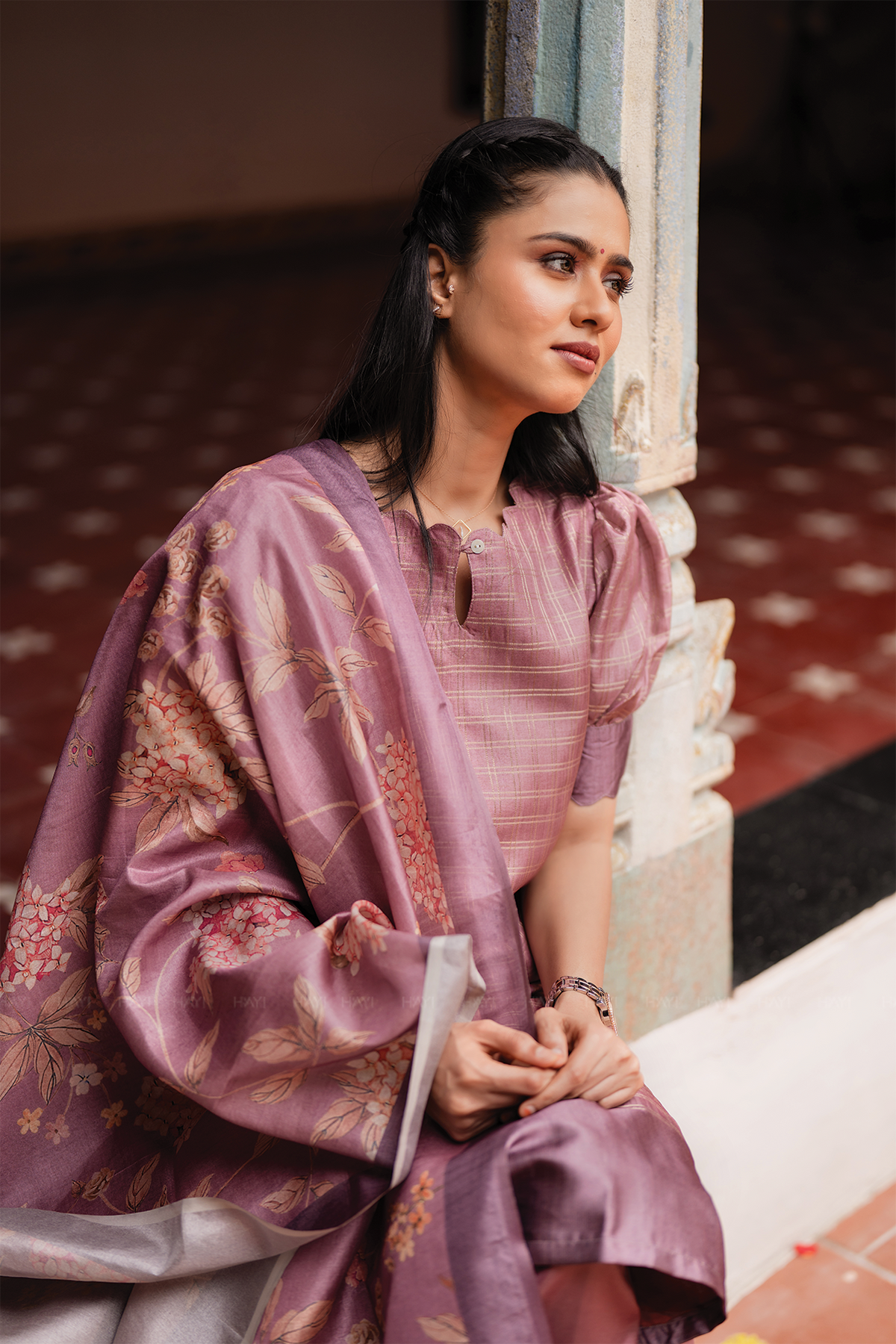 Dusky Pink Satin Daman 3 Piece Silk Check Blend Floral Printed Kurta with Pant & Dupatta