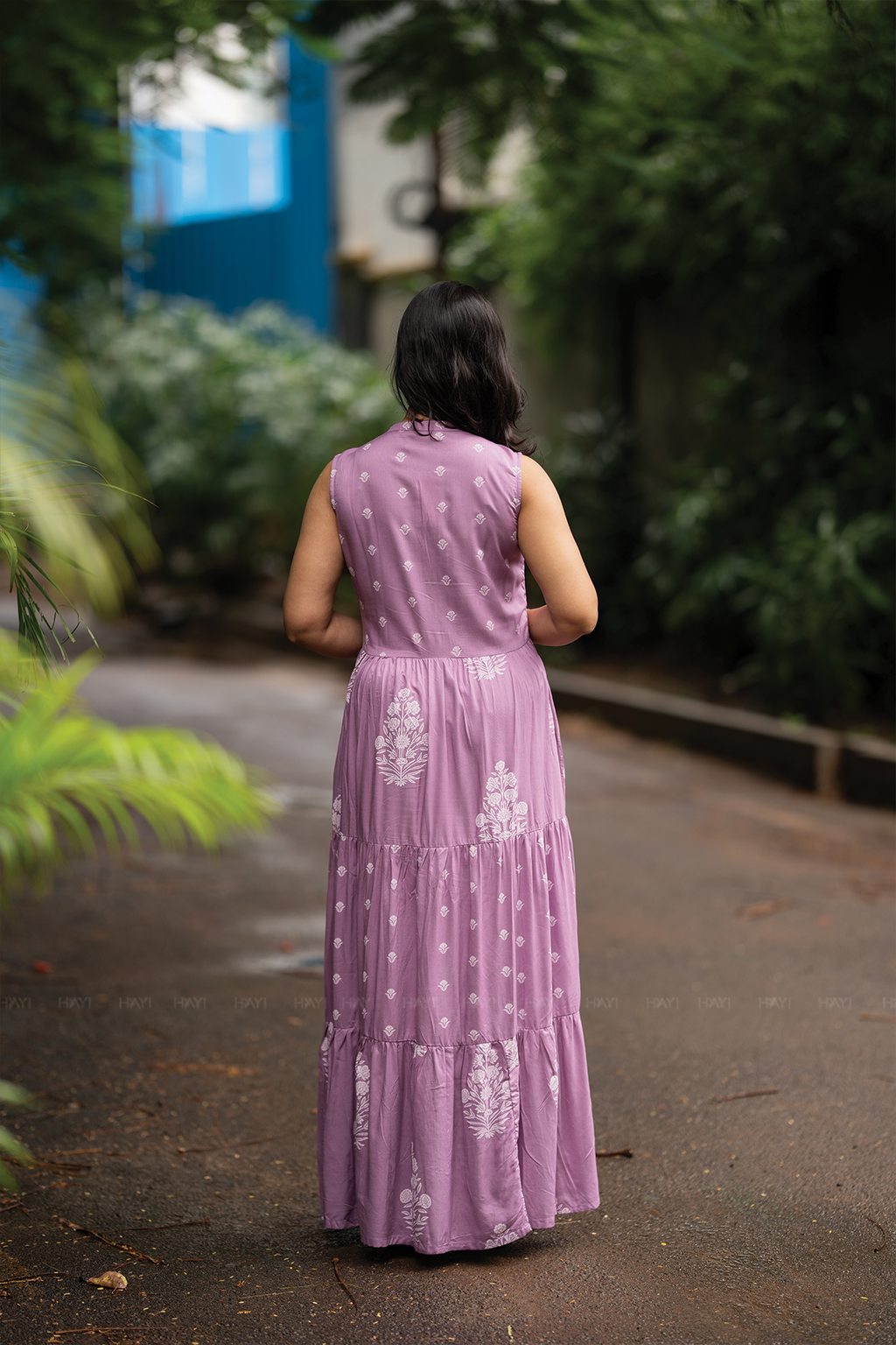 Wisteria Haze Lavender Viscose Dress with Chinese Collar & V-Cut Detached 3/4th Sleeves