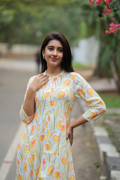 Garden Melody Off-White Viscose A-Line Kurta with Chinese Collar & 3/4th Sleeves