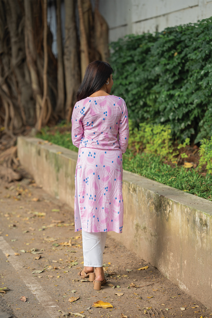 BreezeLine Pink Viscose Kurta with V-Flap Collar Neck & 3/4 Sleeves