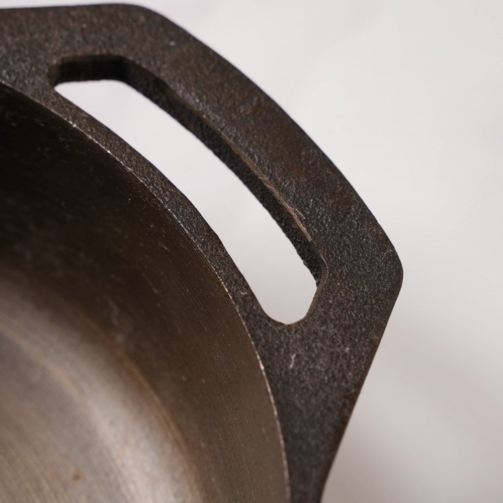 Empress Cast Iron Ultra Smooth Flat Base Kadai 9 Inch