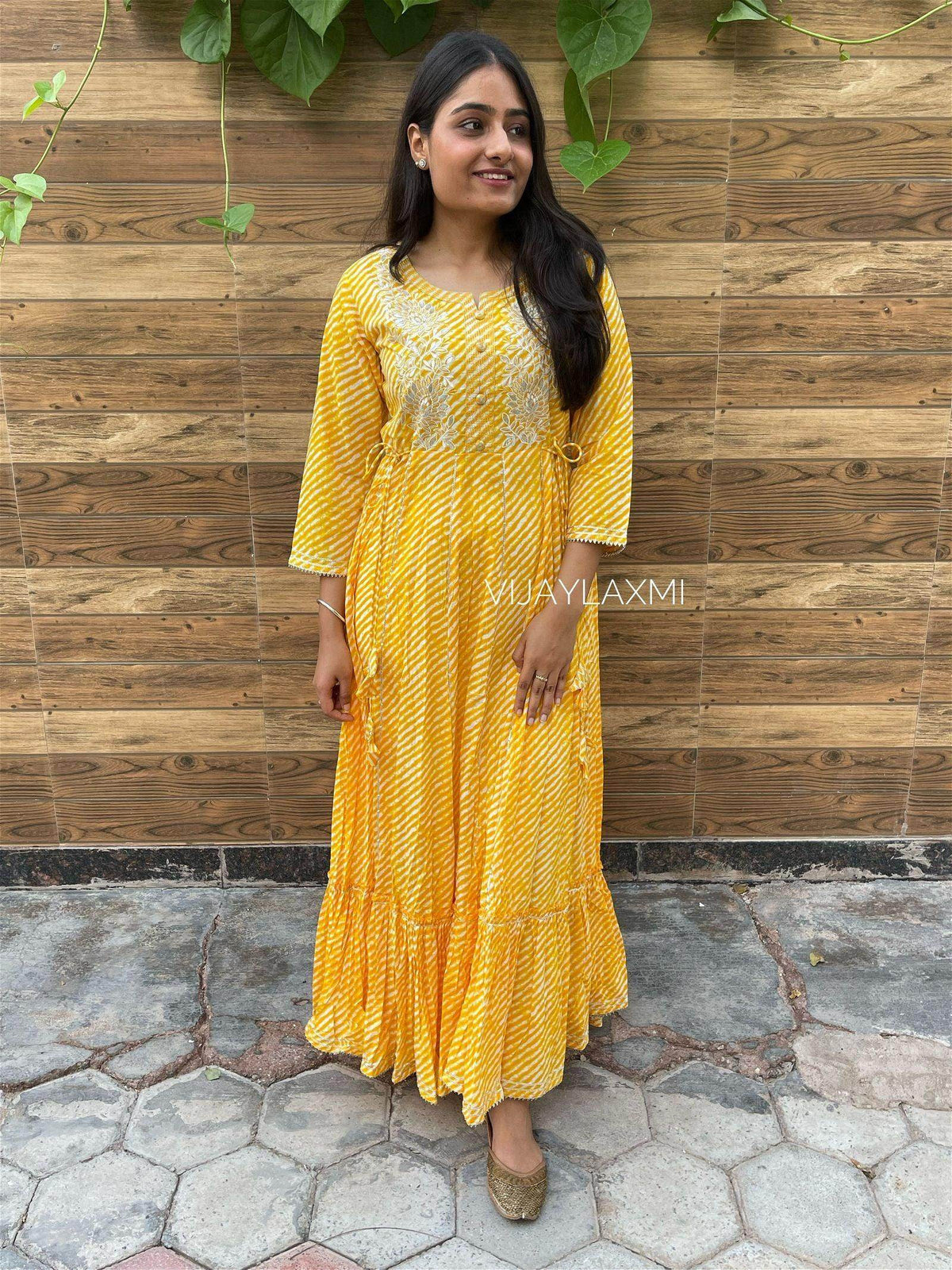 Leheriya cotton gown