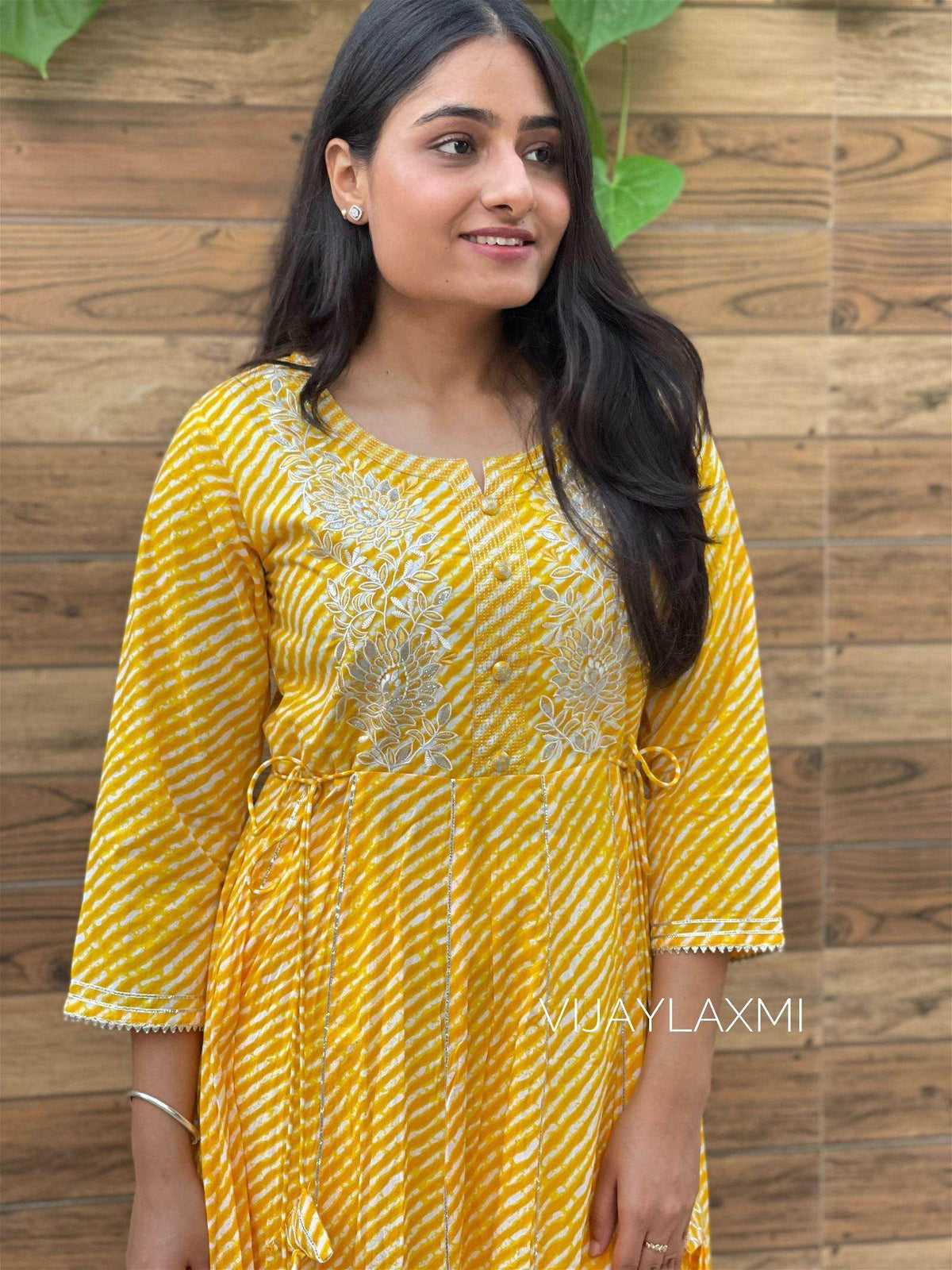 Leheriya cotton gown