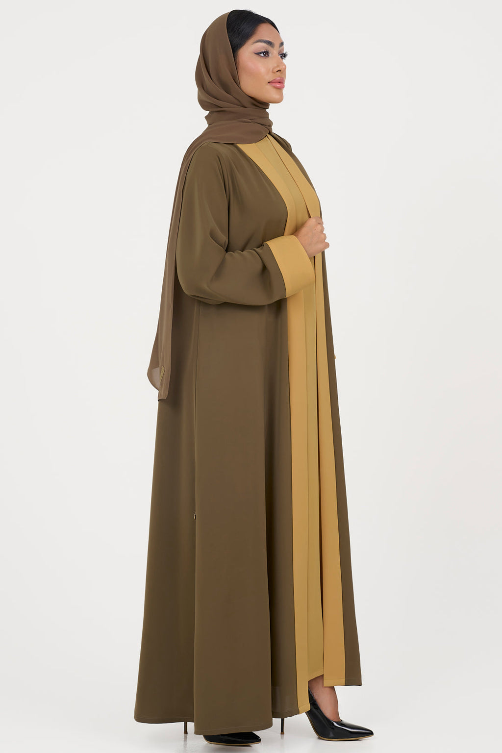 Luna Abaya