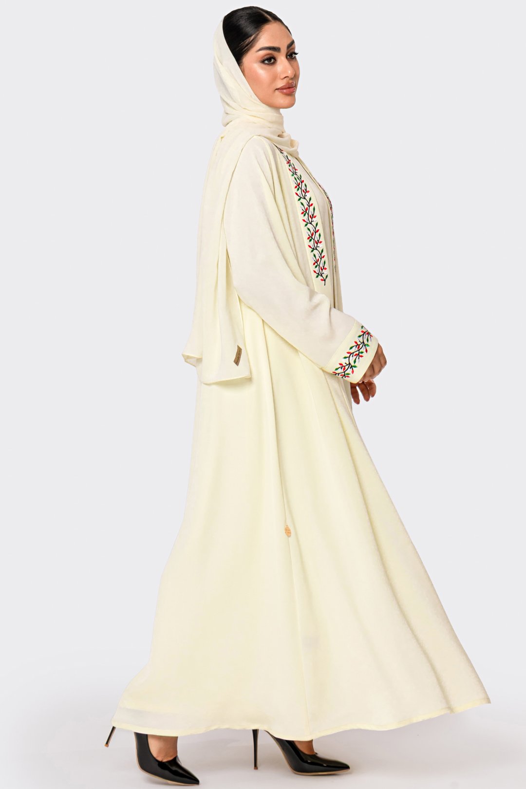 Alya Abaya
